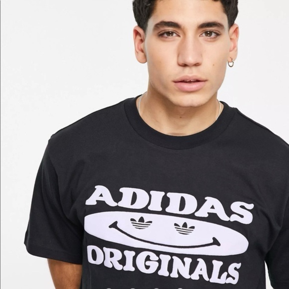 NWT ADIDAS ORIGINALS MEN’S SMILE TEE - Picture 4 of 6